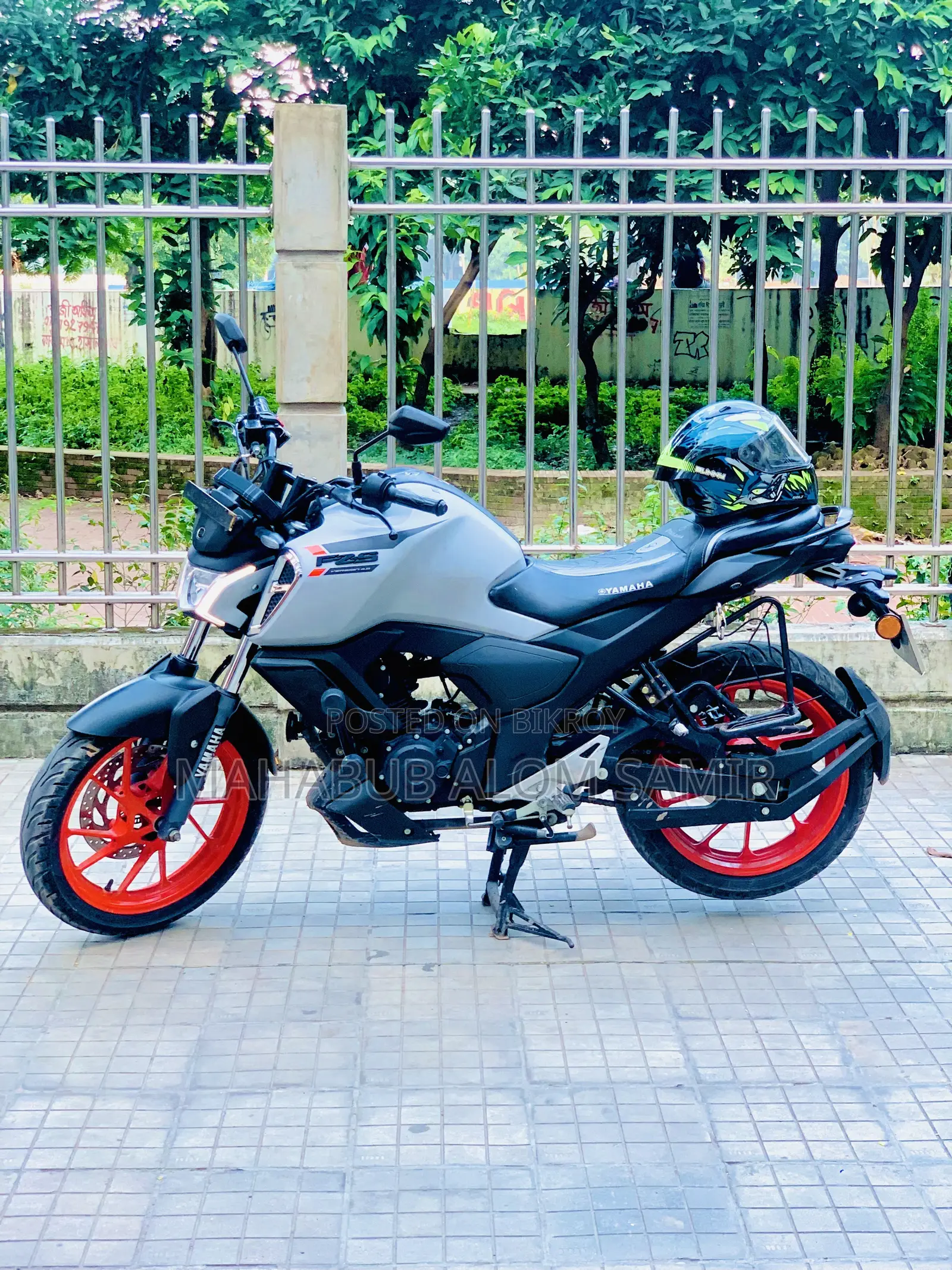 Yamaha FZS V4 2025 White