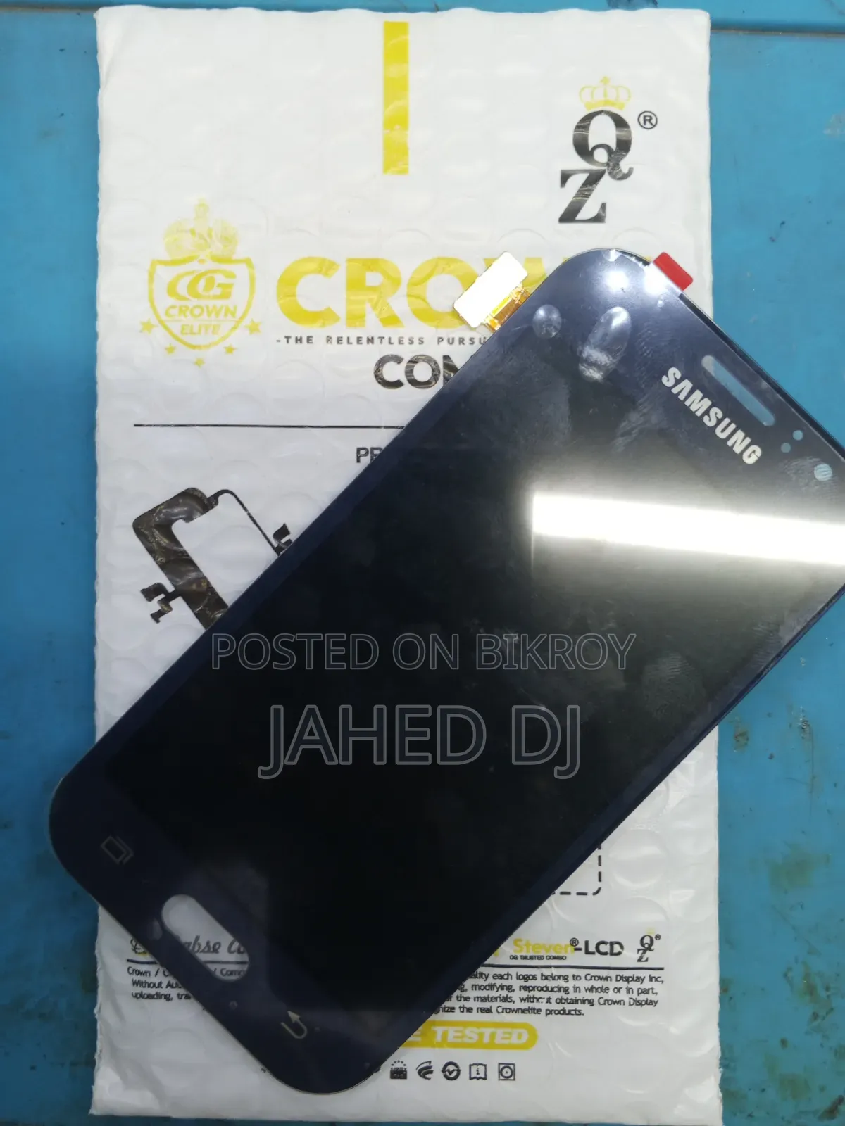 Display Samsung J1