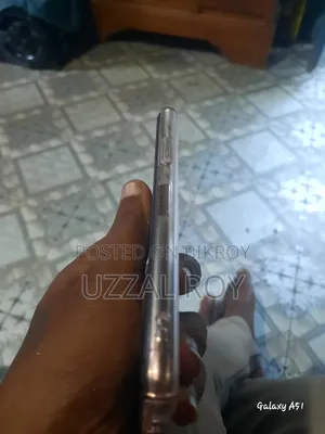 New Apple iPhone XS 64 GB White