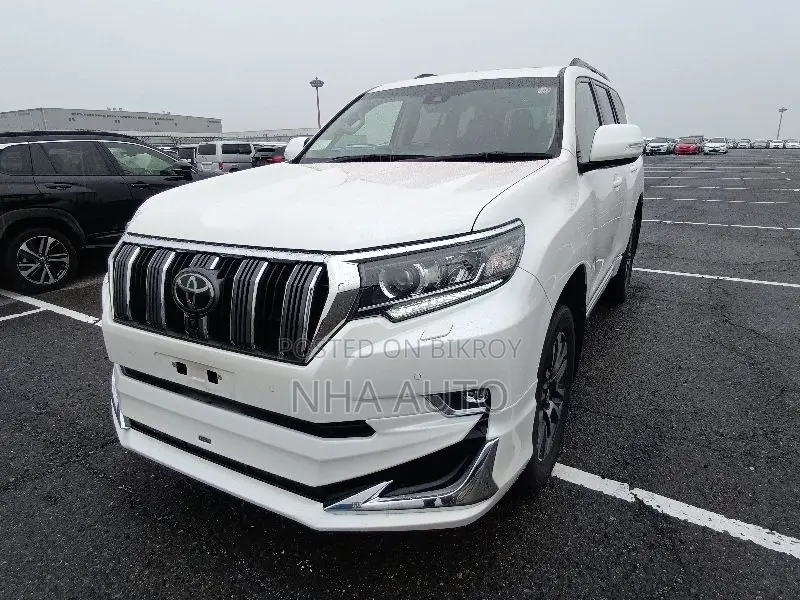 Toyota Land Cruiser Prado 2.7 2022 Pearl