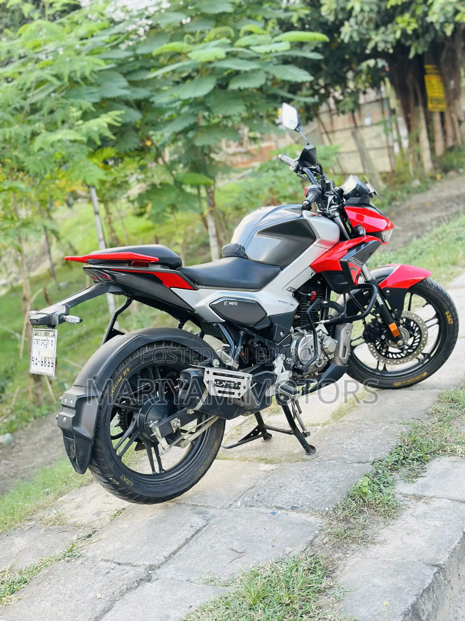 হিরো এক্সট্রিম ১২৫আর ২০২৫ রেড