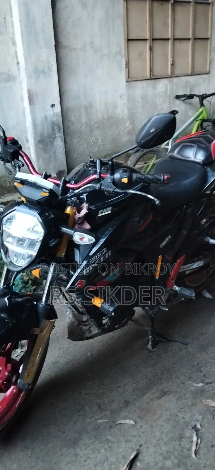 সুজুকি জিক্সার ২০২২ ব্ল্যাক