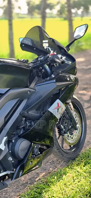 Yamaha R15 V3 2023 Black