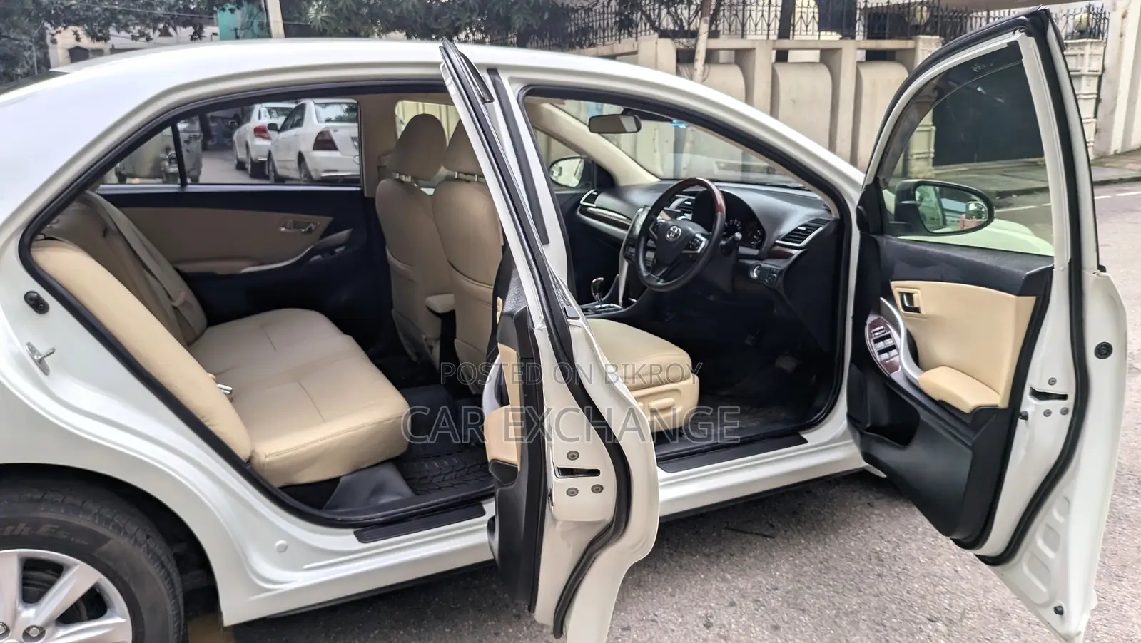Toyota Premio 1.5 Front-Wheel Drive 2020 Pearl