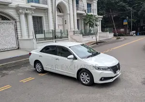 Toyota Premio 1.5 Front-Wheel Drive 2020 Pearl