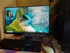 Desktop Computer 8GB AMD Ryzen 3 SSD 256GB