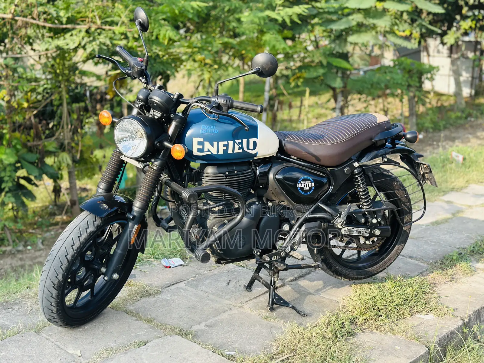 রয়েল এনফিল্ড হান্টার ৩৫০ ২০২৫ ব্লু