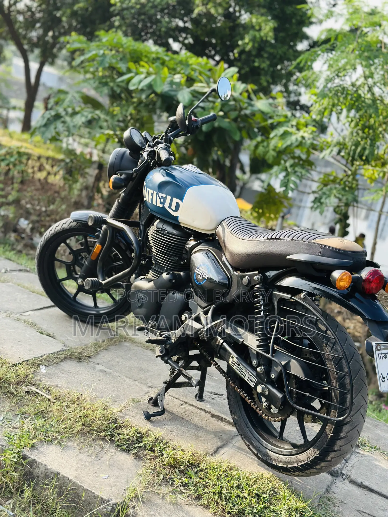 রয়েল এনফিল্ড হান্টার ৩৫০ ২০২৫ ব্লু