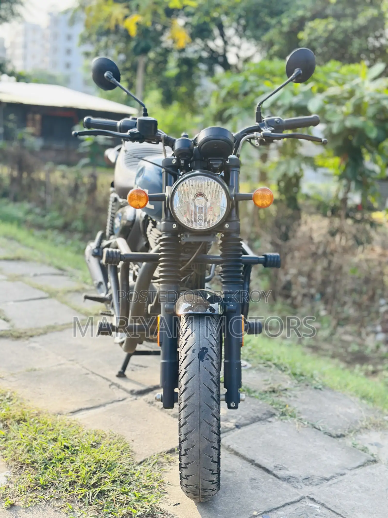 রয়েল এনফিল্ড হান্টার ৩৫০ ২০২৫ ব্লু