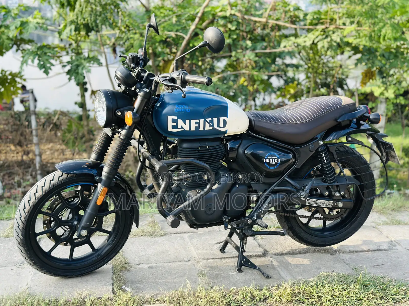 রয়েল এনফিল্ড হান্টার ৩৫০ ২০২৫ ব্লু