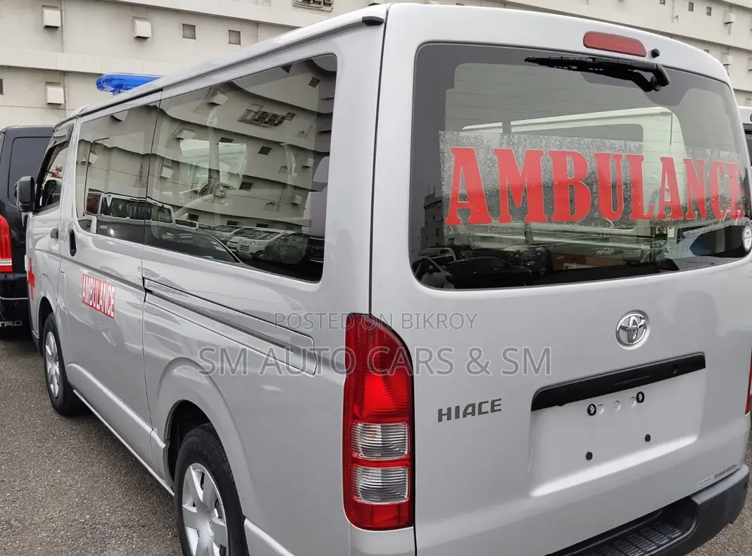 Toyota HiAce 2021 Silver
