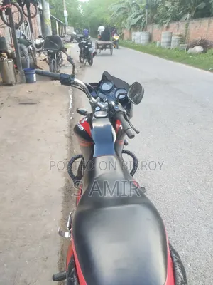 বাজাজ ডিসকভার ১২৫ ২০১৩ ব্ল্যাক
