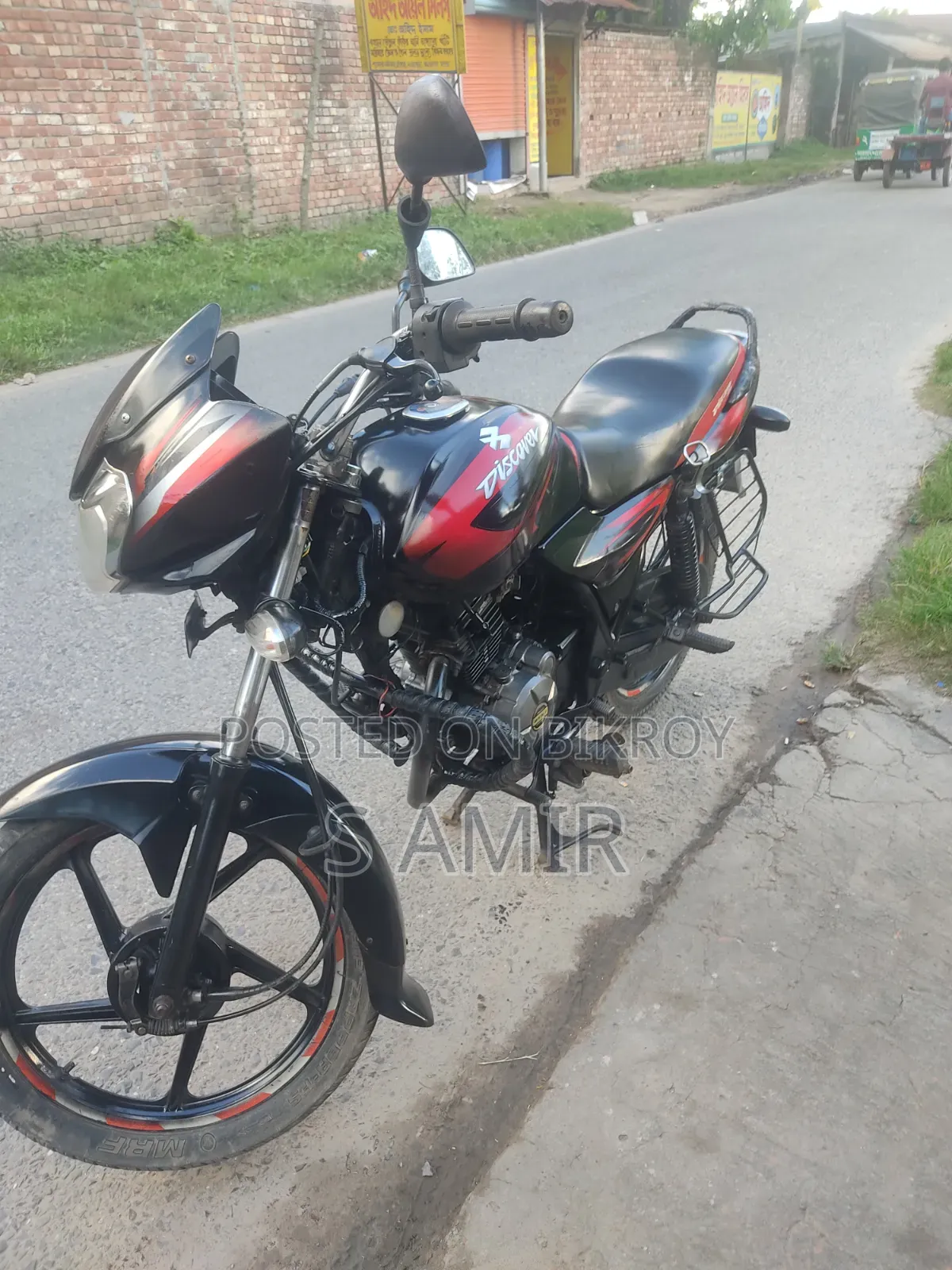 বাজাজ ডিসকভার ১২৫ ২০১৩ ব্ল্যাক