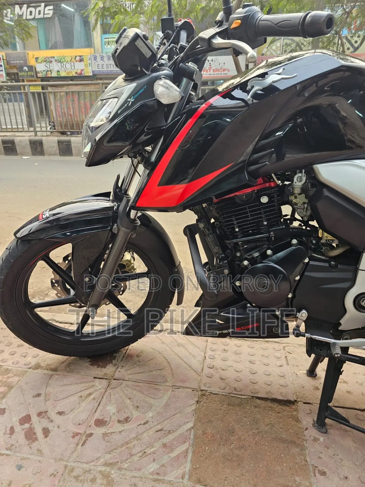 টিভিএস আপাচি ১৬০ ৪ভি ২০২২ কালো