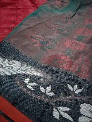 সম্পূর্ণ বুনন কাজের শাড়ি