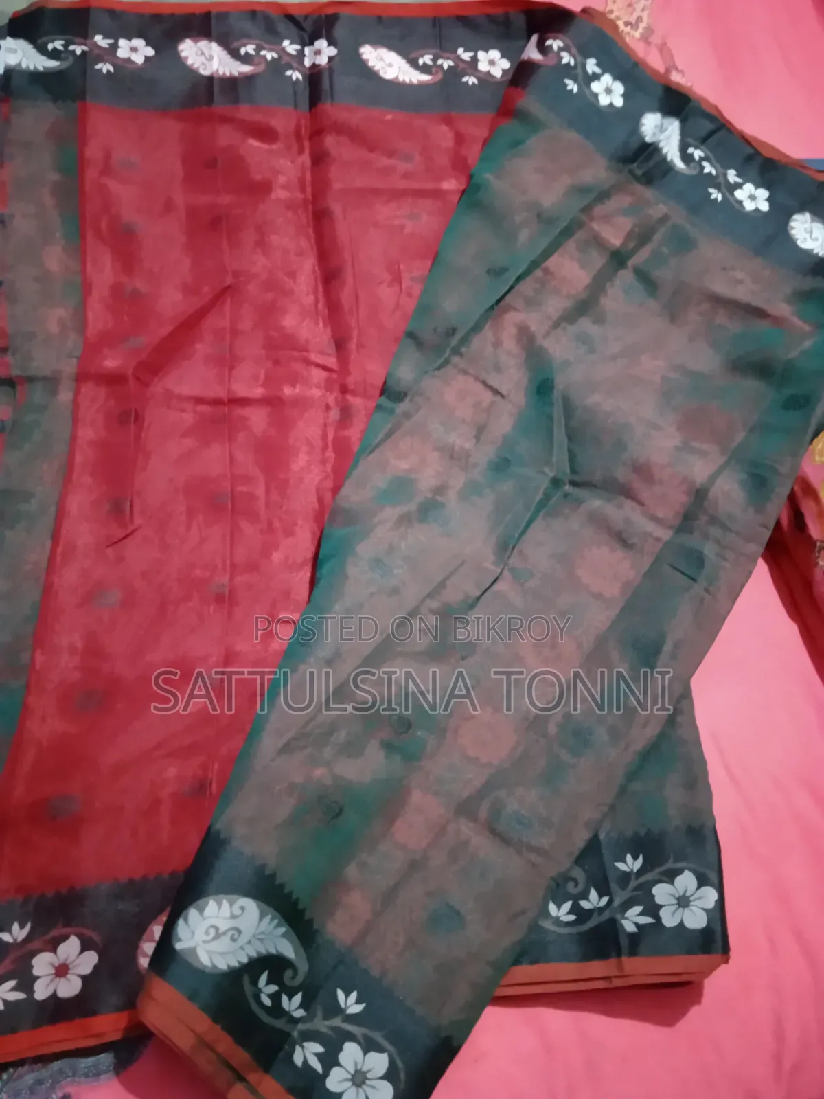 সম্পূর্ণ বুনন কাজের শাড়ি