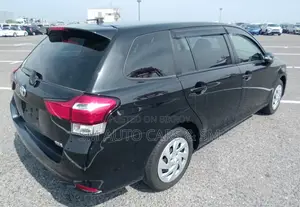 টয়োটা করোল্লা ফিল্ডার ১.৫ হাইব্রিড এফডব্লিউডি ২০২১ ব্ল্যাক