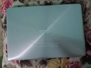 Laptop Asus VivoBook X540SA 8GB Intel Core i3 HDD 1T