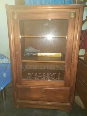 টিভি রাখার বক্স