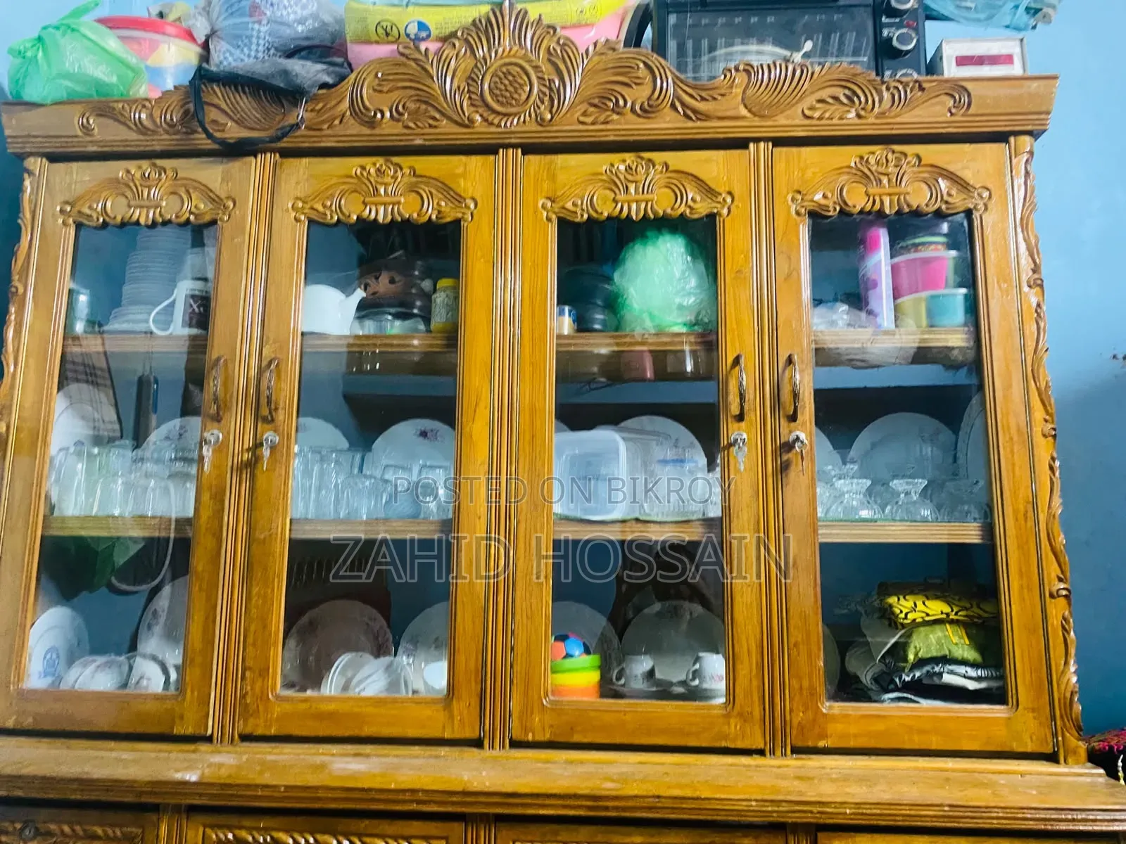 ওয়াল ক্যাবিনেট