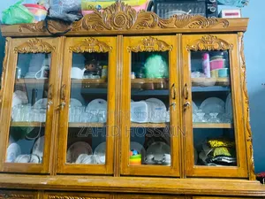 ওয়াল ক্যাবিনেট