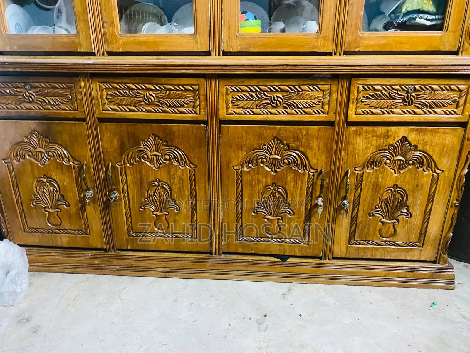ওয়াল ক্যাবিনেট