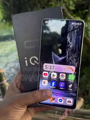 Vivo iQOO Z10 Turbo Pro 256 GB White