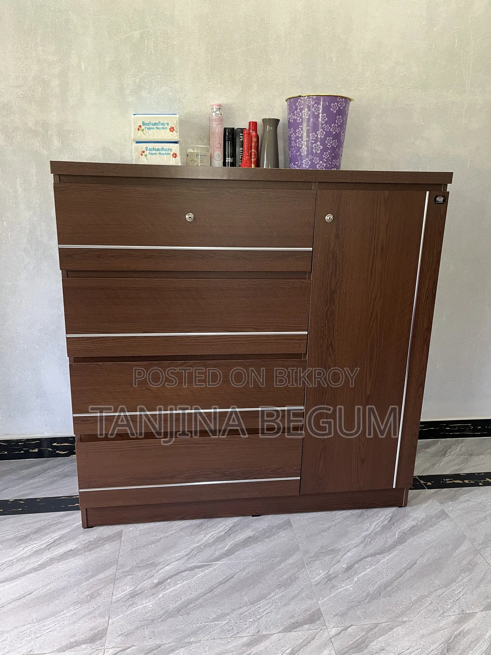Regal Wardrobe Single Door New