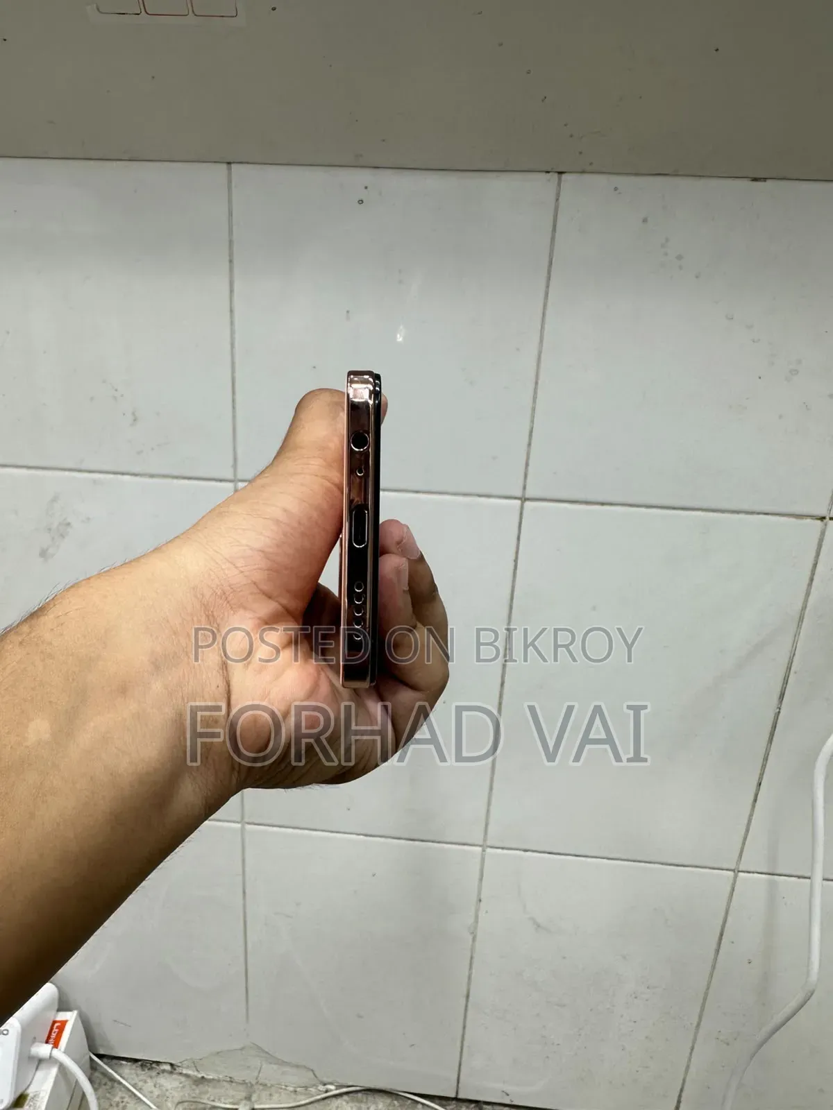 New Vivo Y28 128 GB Rose Gold
