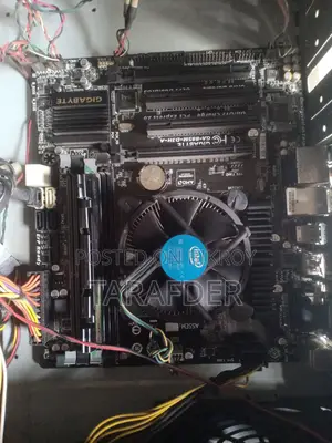 Desktop Computer Gigabyte 8GB Intel Core i5 HDD 256GB