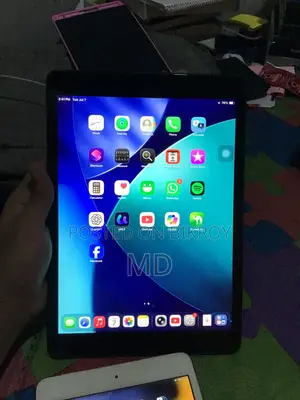 Apple iPad 10.2 (2021) 64 GB Black