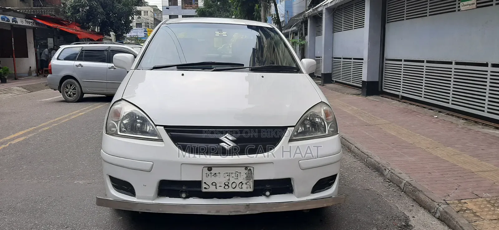 সুজুকি লিয়ানা ২০০৪ হোয়াইট