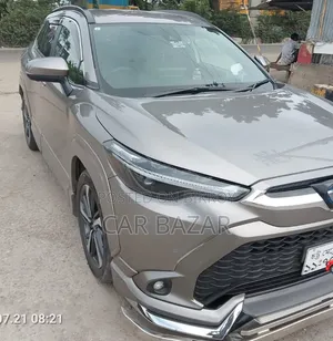 Toyota Corolla Cross 1.8 Hybrid Front-Wheel Drive 2021 Brown