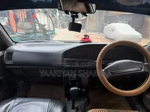 টয়োটা করোল্লা স্টেশন ওয়াগন ১৯৯১ সাদা