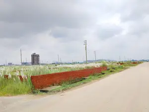 Block: I-Extension//3+3=6 Katha//Southface//Plot Sale in Bashundhara