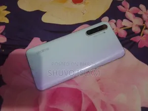 Realme XT India 64 GB Pink