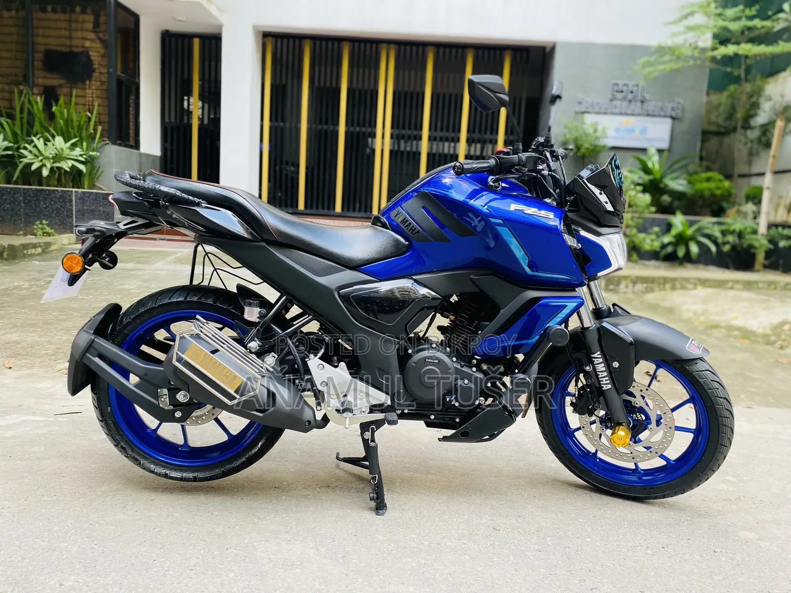 Yamaha FZS V4 2026 Blue