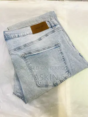 মেনস স্ট্রেইট ফিট জিন্স