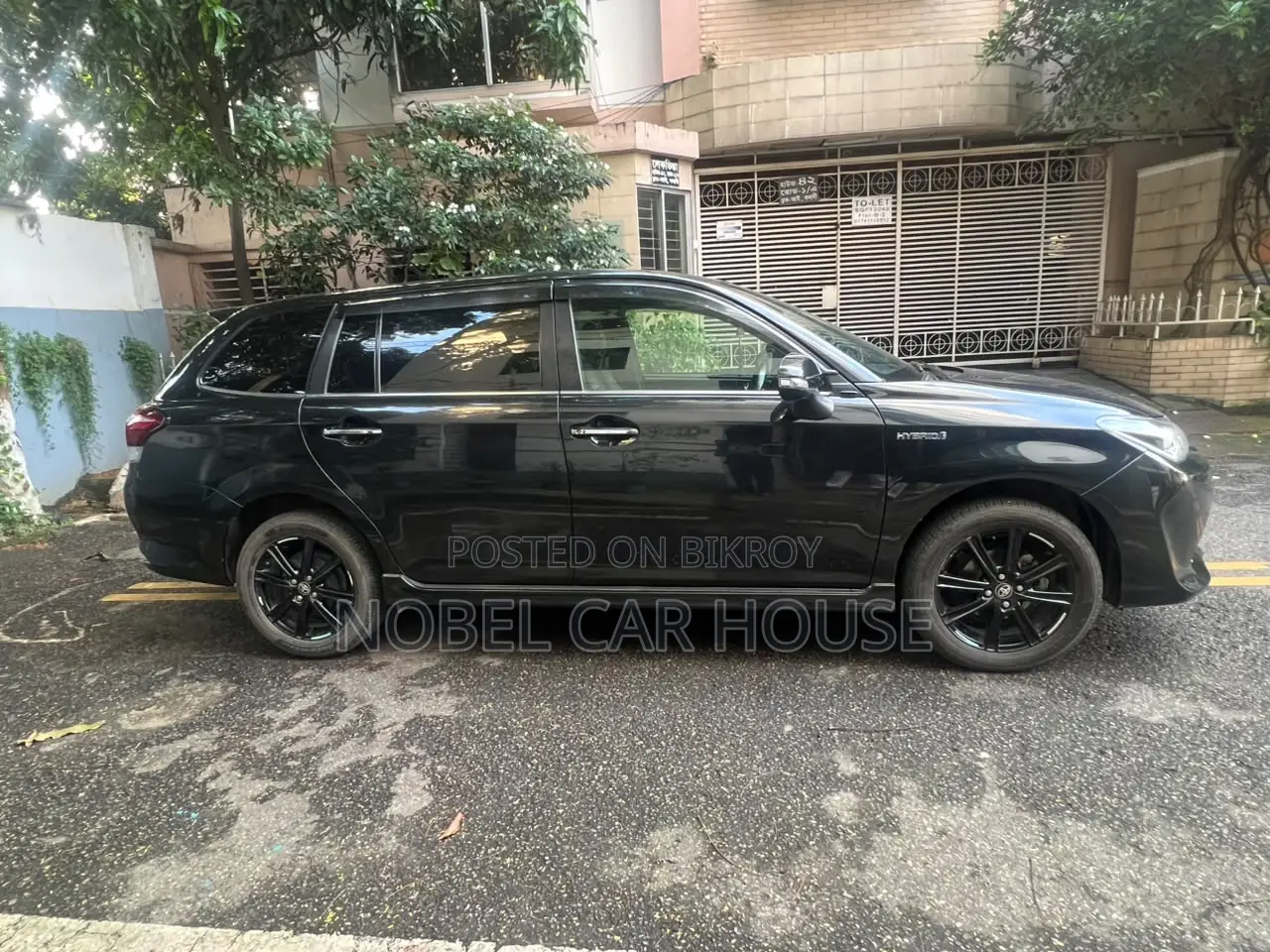 Toyota Corolla Fielder 2017 Black