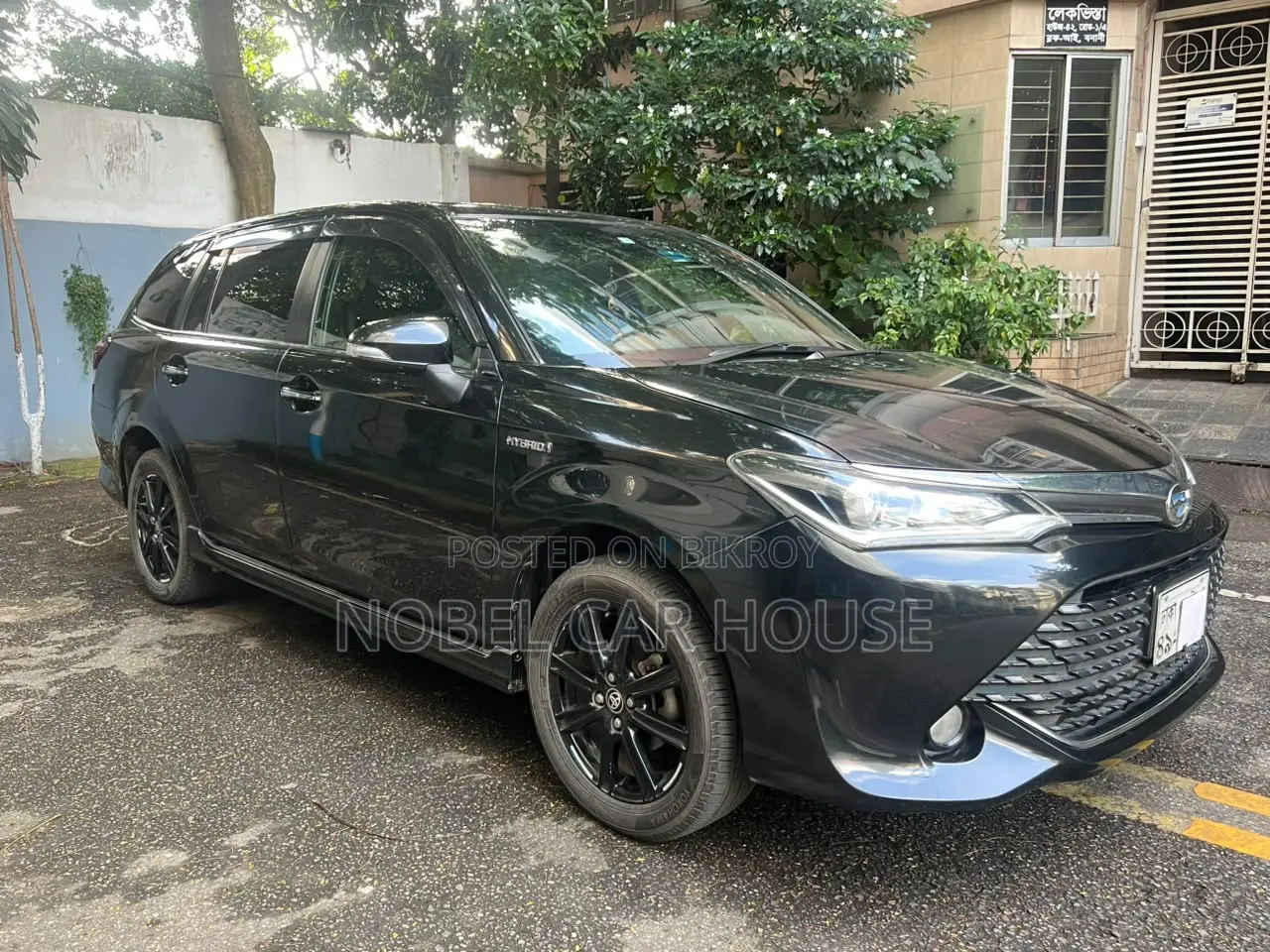 Toyota Corolla Fielder 2017 Black