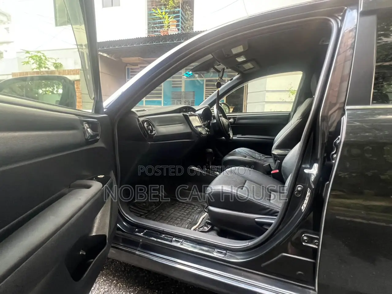 Toyota Corolla Fielder 2017 Black