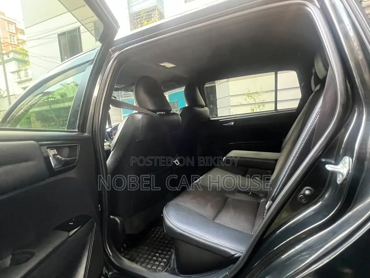 Toyota Corolla Fielder 2017 Black