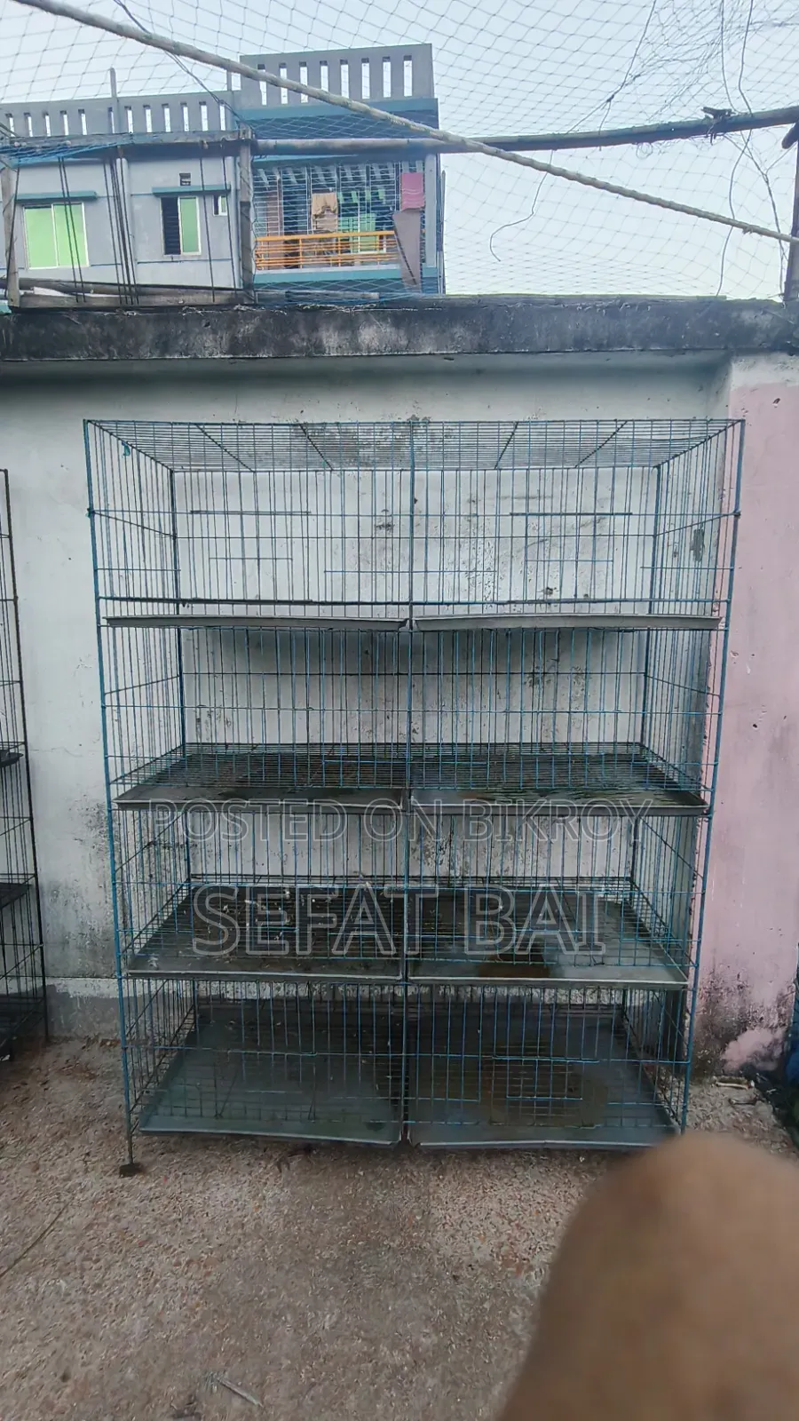 8-compartment pigeon cage for sale.