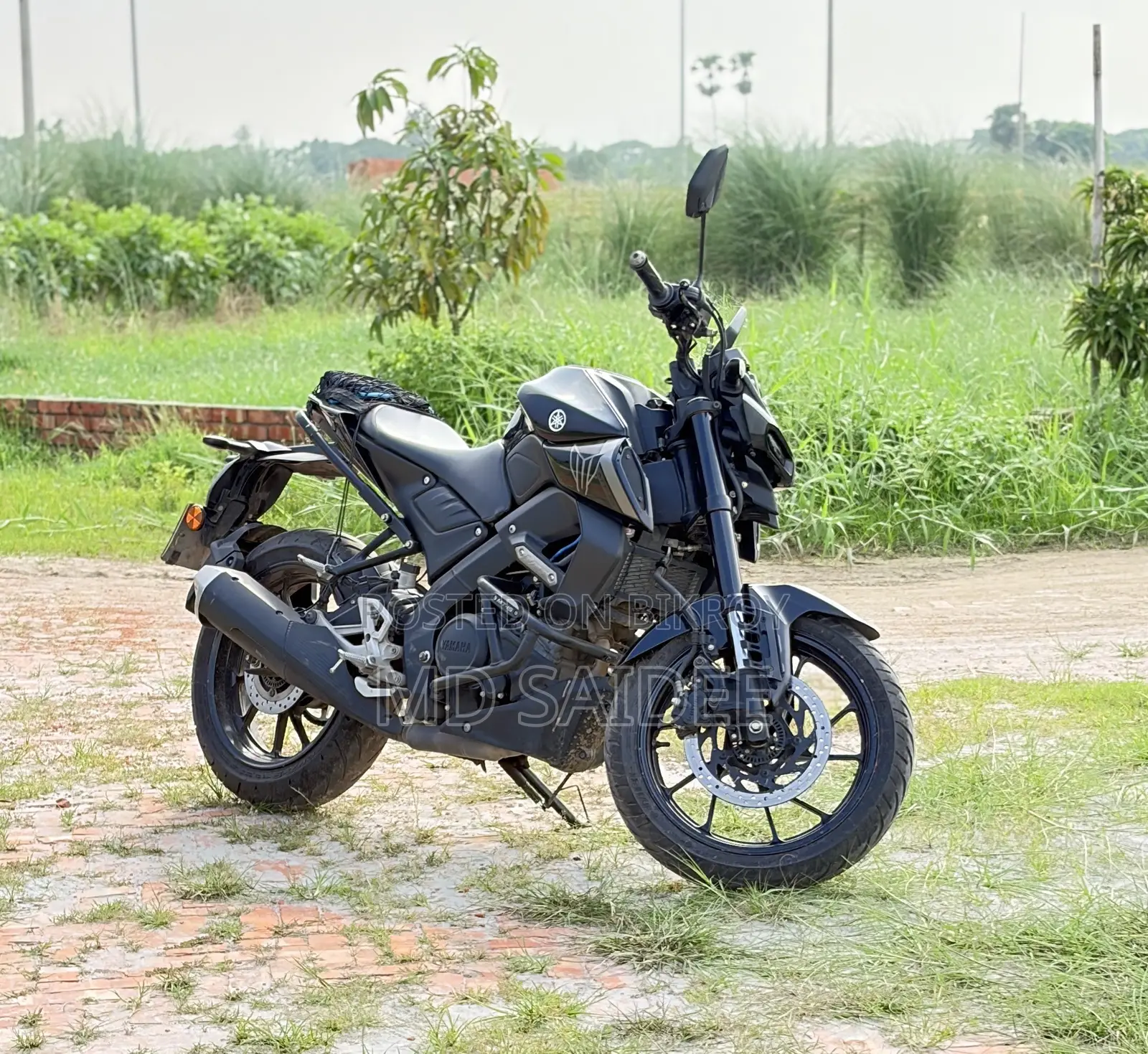 ইয়ামাহা এমটি-১৫ ২০২৪ কালো