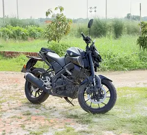 ইয়ামাহা এমটি-১৫ ২০২৪ কালো