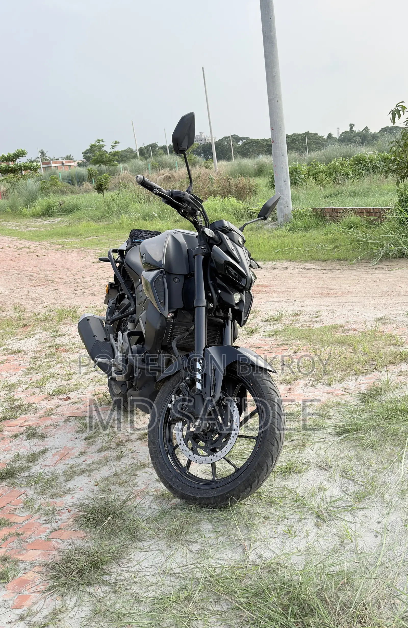 ইয়ামাহা এমটি-১৫ ২০২৪ কালো