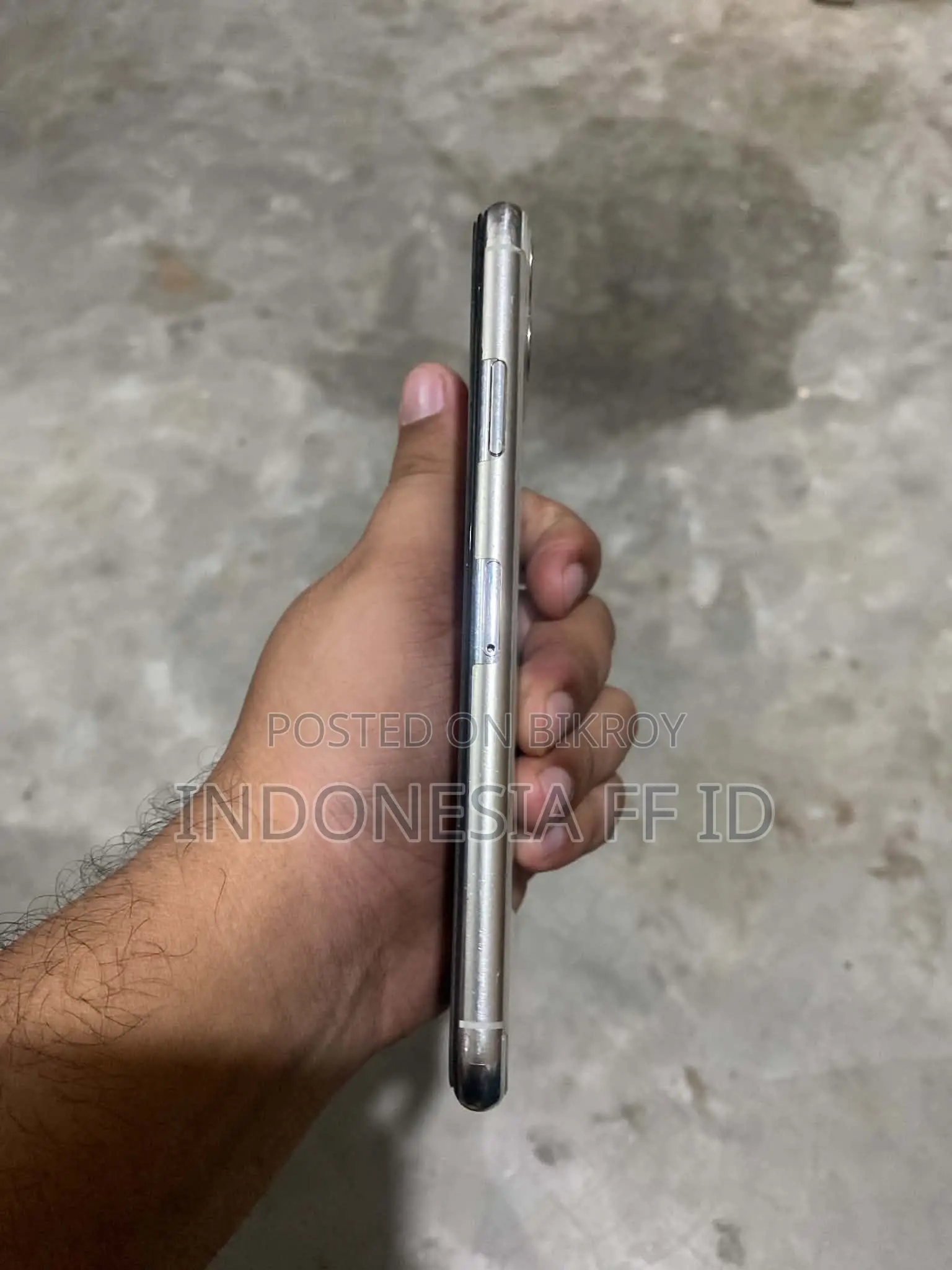অ্যাপল আইফোন ১১ প্রো ম্যাক্স ২৫৬ জিবি হোয়াইট