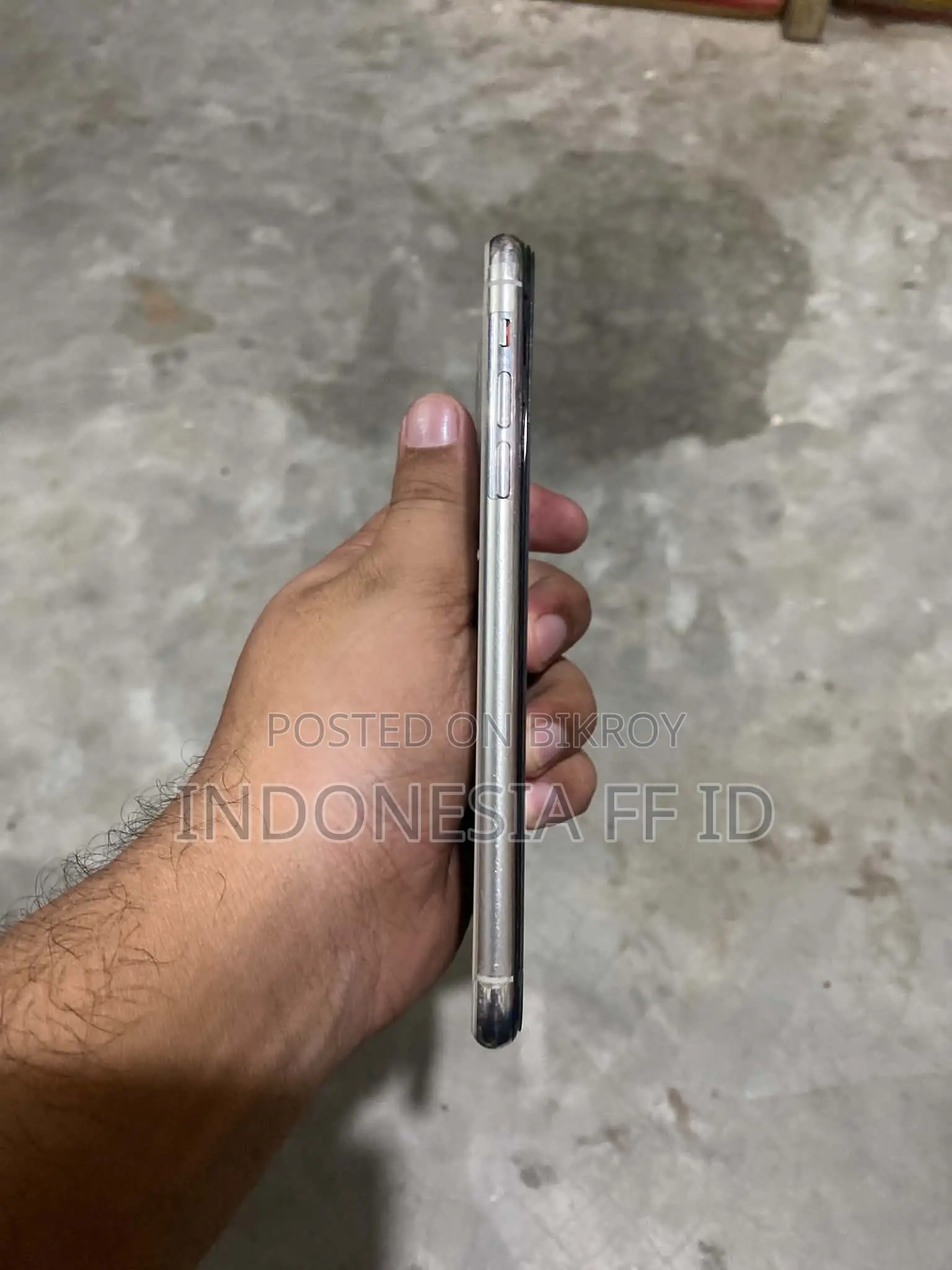 অ্যাপল আইফোন ১১ প্রো ম্যাক্স ২৫৬ জিবি হোয়াইট
