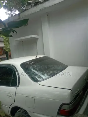 Toyota Corolla 1991 White