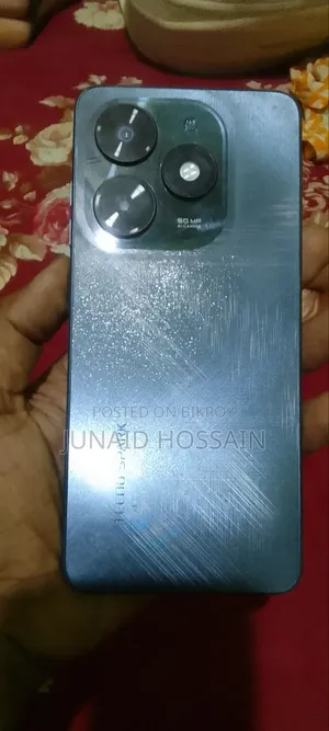ডেক্নো স্পার্ক ২০সি ১২৮ জিবি ধলো
